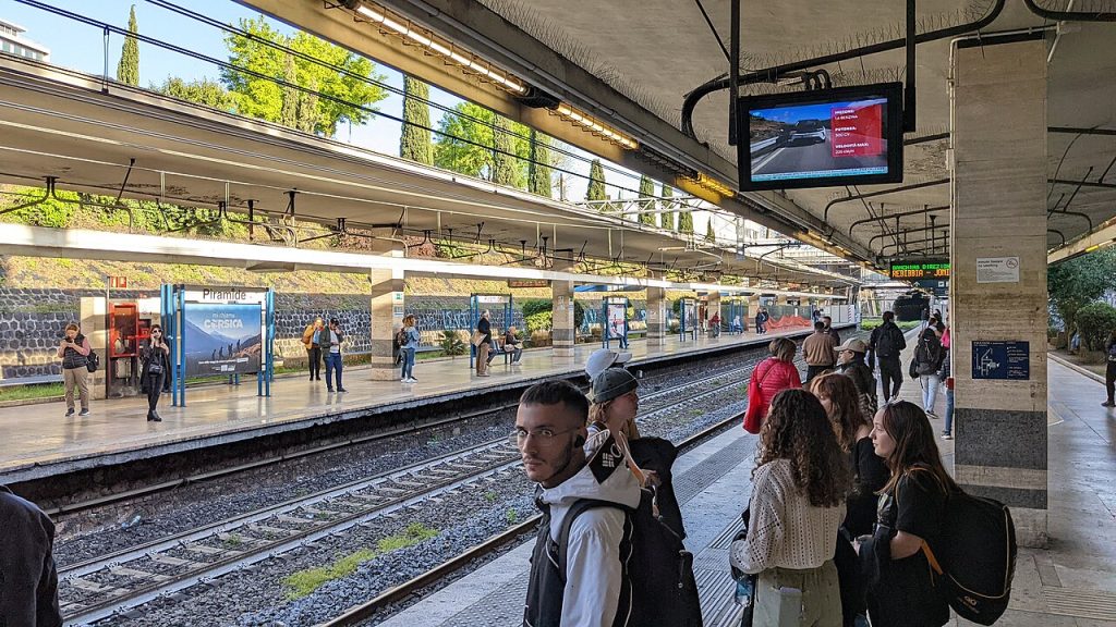 Get Around Rome: Metro